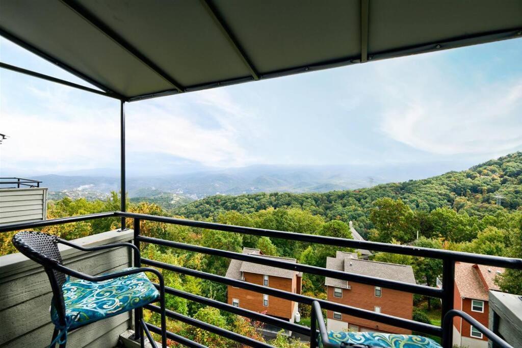 Spacious Gatlinburg Condo With Million Dollar Mountain Views Eksteriør bilde